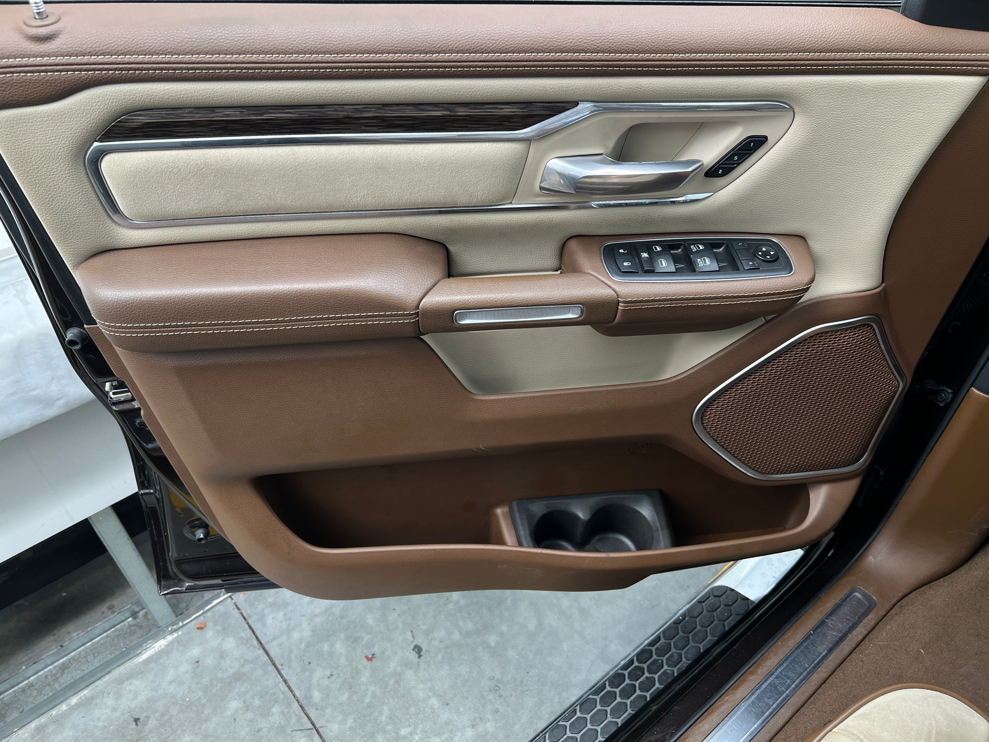 ram ram 1500 pickup 2019 1C6SRFRT9KN573846 image ram ram 1500 pickup 2019 1C6SRFRT9KN573846 image